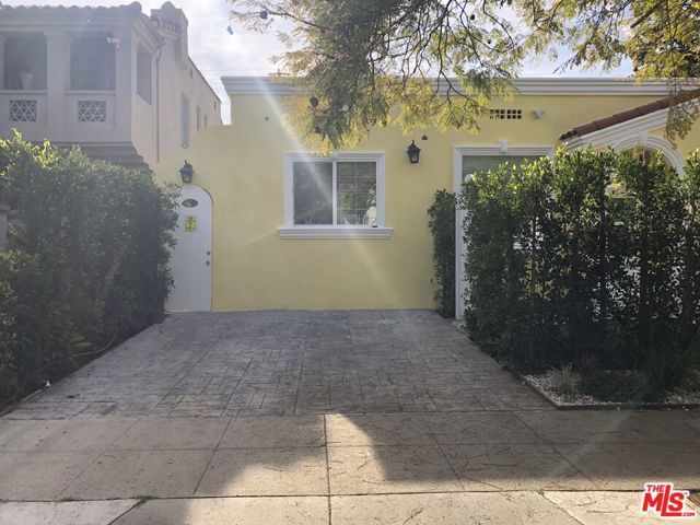 257 N La Peer Drive, Beverly Hills, CA 90211