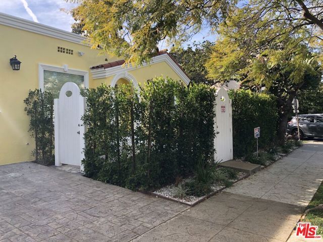 257 N La Peer Drive, Beverly Hills, CA 90211