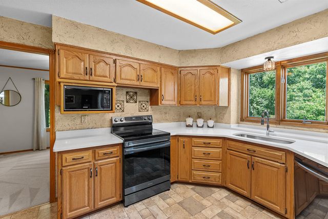 3107 N Bobwhite Drive, Ozark, MO 65721