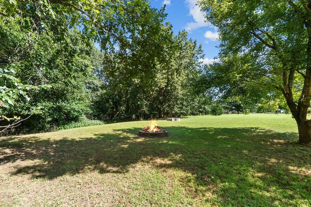 3107 N Bobwhite Drive, Ozark, MO 65721