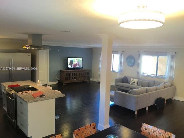 8401 SW 107th Avenue 316E, Miami, FL 33173