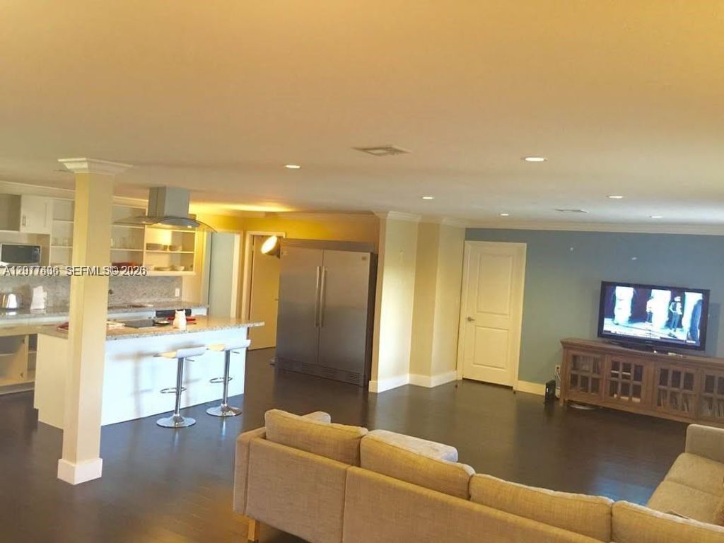 8401 SW 107th Avenue 316E, Miami, FL 33173