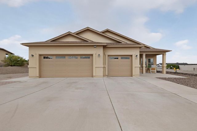 2417 Istle Road NE, Rio Rancho, NM 87124