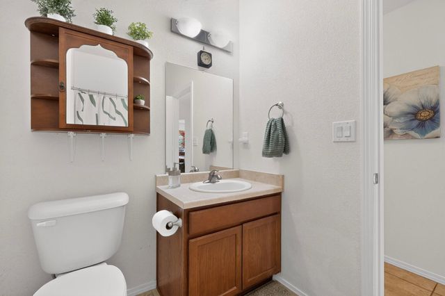 2417 Istle Road NE, Rio Rancho, NM 87124