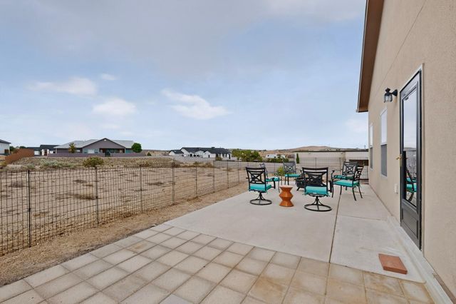 2417 Istle Road NE, Rio Rancho, NM 87124