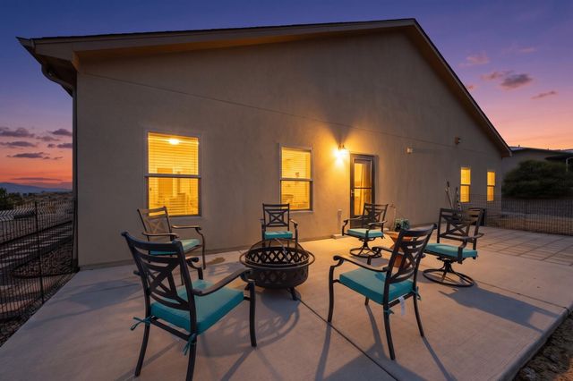 2417 Istle Road NE, Rio Rancho, NM 87124