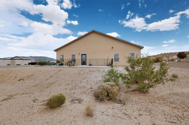 2417 Istle Road NE, Rio Rancho, NM 87124