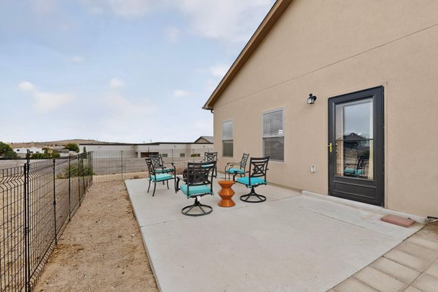 2417 Istle Road NE, Rio Rancho, NM 87124