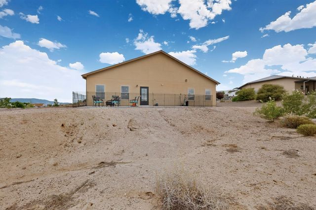 2417 Istle Road NE, Rio Rancho, NM 87124