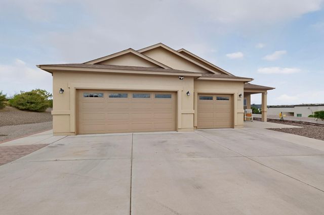 2417 Istle Road NE, Rio Rancho, NM 87124