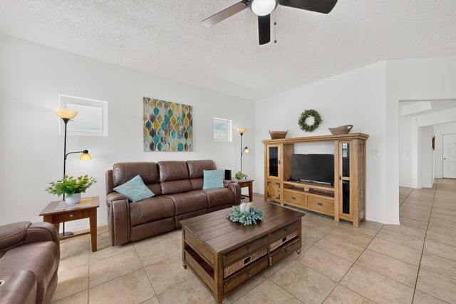 2417 Istle Road NE, Rio Rancho, NM 87124