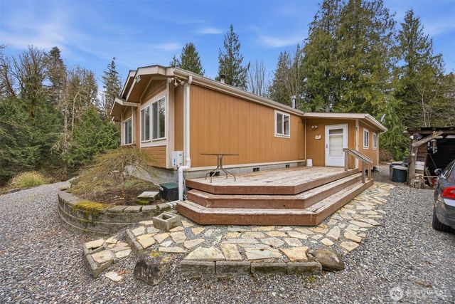 1904 Yew Street Road, Bellingham, WA 98229