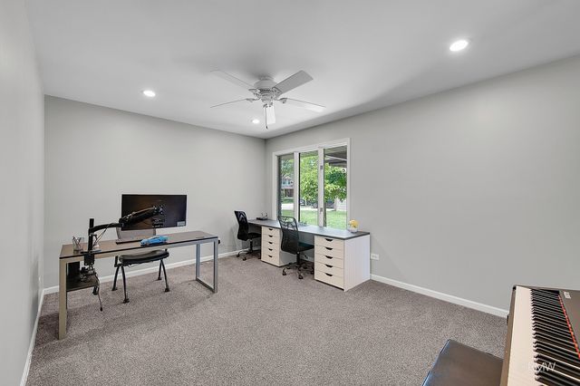 1245 Biscayne Drive, Elk Grove Village, IL 60007