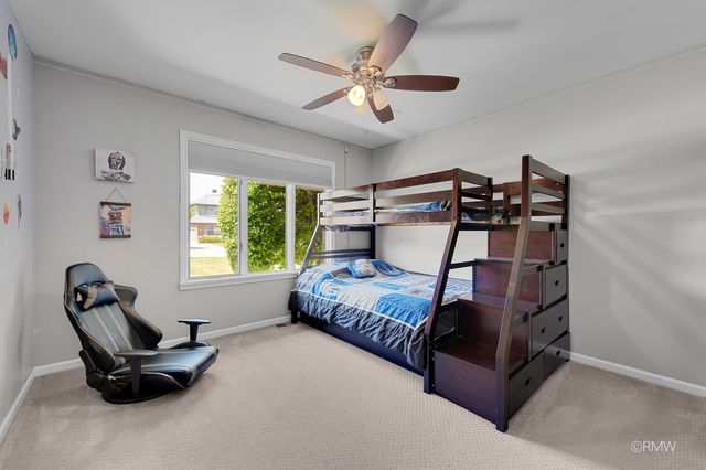 1245 Biscayne Drive, Elk Grove Village, IL 60007