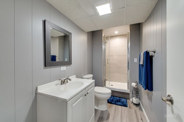 1245 Biscayne Drive, Elk Grove Village, IL 60007