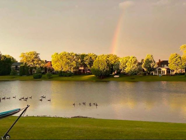 1245 Biscayne Drive, Elk Grove Village, IL 60007