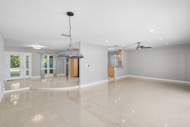 505 W ALVA STREET, Tampa, FL 33603