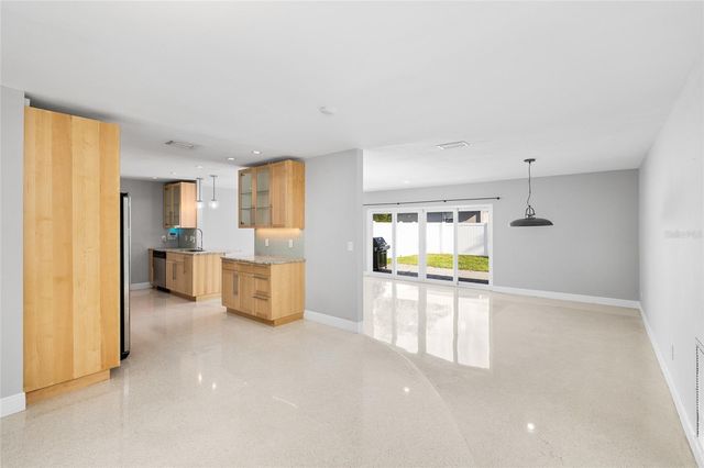 505 W ALVA STREET, Tampa, FL 33603