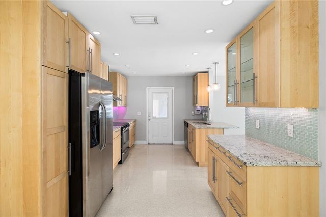 505 W ALVA STREET, Tampa, FL 33603