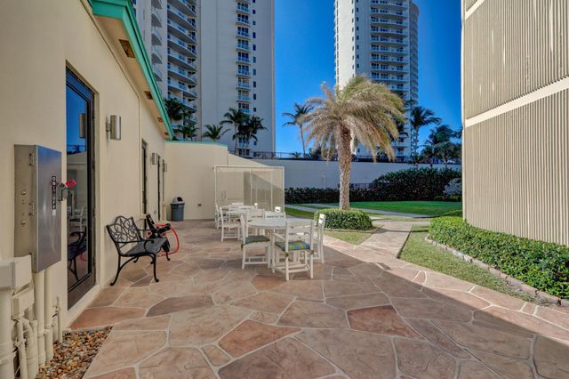 2800 N Ocean Drive A-4a, Singer Island, FL 33404