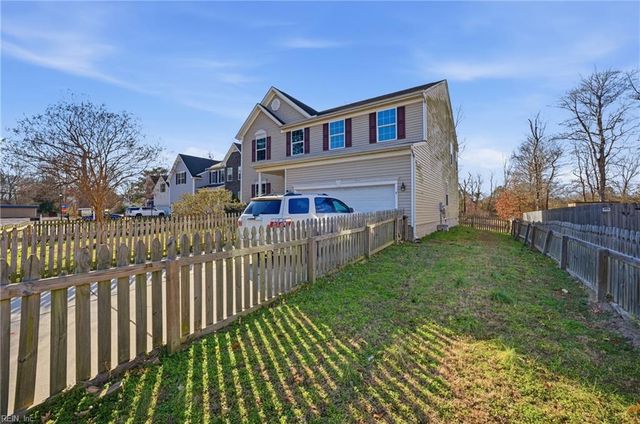 7 Mary Ann DR, Hampton, VA 23666