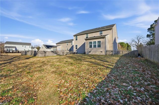 7 Mary Ann DR, Hampton, VA 23666