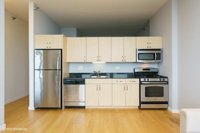 235 W Van Buren Avenue 3913, Chicago, IL 60607