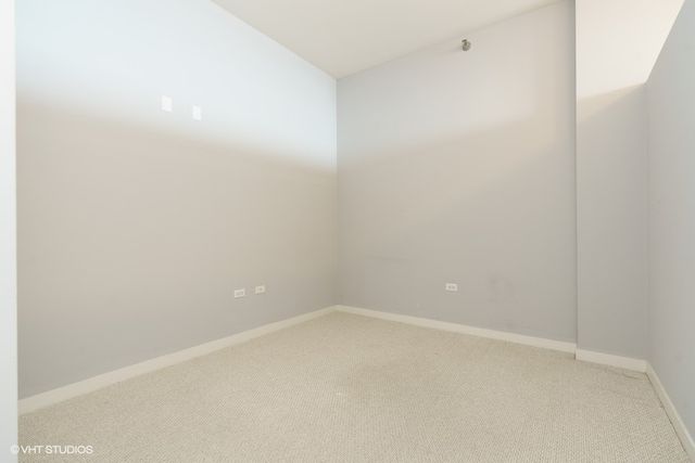 235 W Van Buren Avenue 3913, Chicago, IL 60607