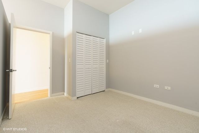 235 W Van Buren Avenue 3913, Chicago, IL 60607