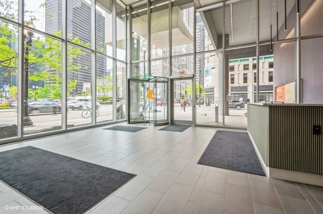 235 W Van Buren Avenue 3913, Chicago, IL 60607