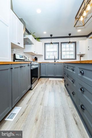 202 GUILFORD AVE, Westmont, NJ 08108