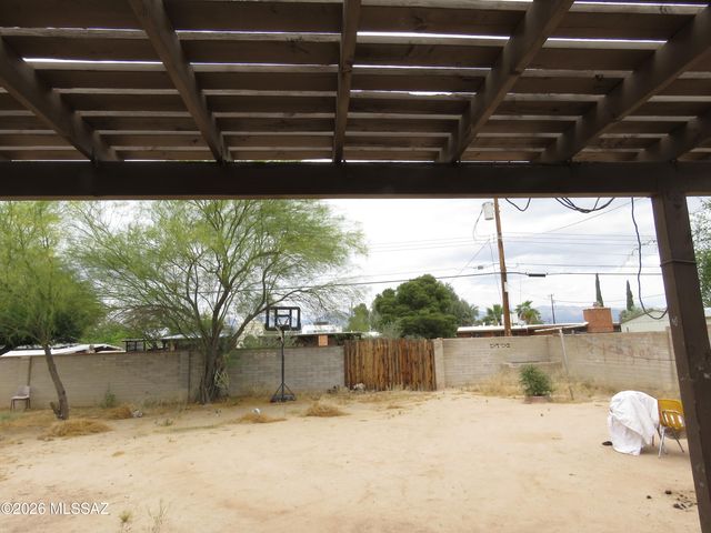 6109 E 32nd Street, Tucson, AZ 85711
