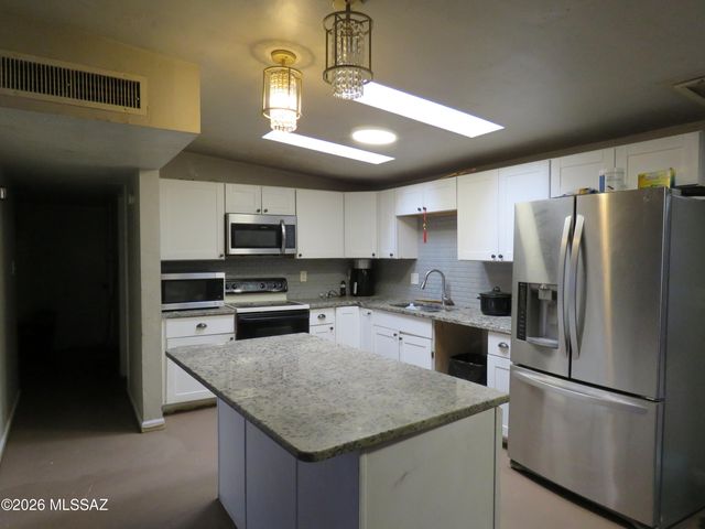 6109 E 32nd Street, Tucson, AZ 85711