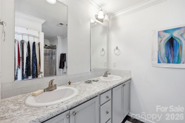 253 Brooklyn Lane, Asheville, NC 28803