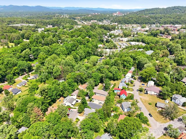 253 Brooklyn Lane, Asheville, NC 28803