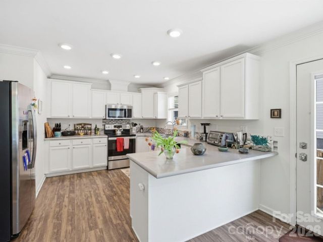 253 Brooklyn Lane, Asheville, NC 28803