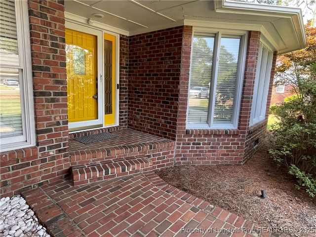 6560 Windy Creek Way, Fayetteville, NC 28306