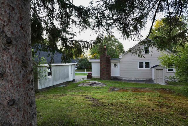 15 Warren Avenue, Goffstown, NH 03045