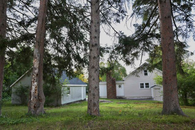 15 Warren Avenue, Goffstown, NH 03045