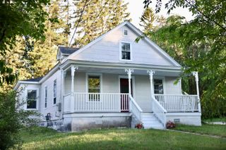 15 Warren Avenue, Goffstown, NH 03045