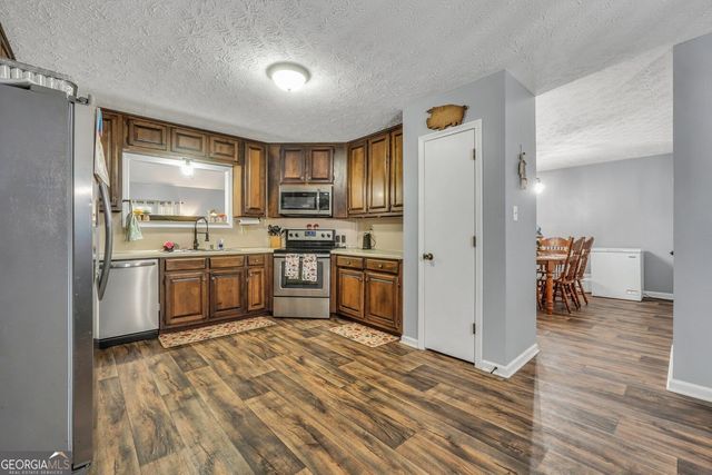 105 Overlook Drive, Mcdonough, GA 30252