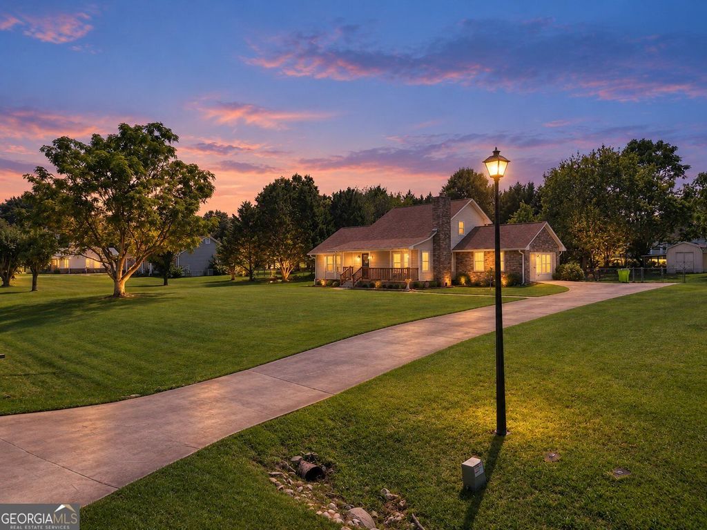 105 Overlook Drive, Mcdonough, GA 30252
