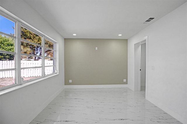 1437 SW 1st Avenue, Deerfield Beach, FL 33441