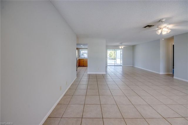 703 SE 33rd ST, Cape Coral, FL 33904