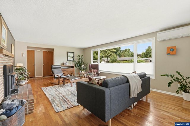 2530 Sharon Wy, Eugene, OR 97401