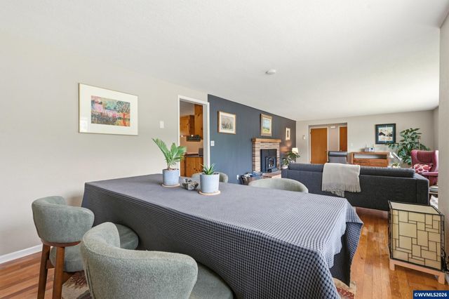 2530 Sharon Wy, Eugene, OR 97401