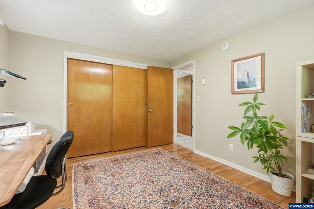 2530 Sharon Wy, Eugene, OR 97401