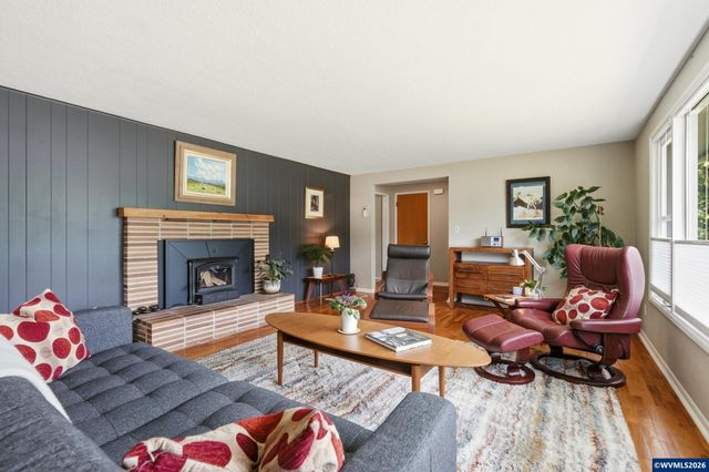 2530 Sharon Wy, Eugene, OR 97401