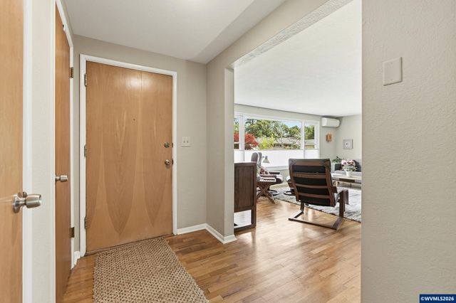 2530 Sharon Wy, Eugene, OR 97401