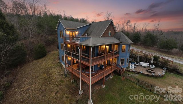 334 Willow Top Lane, Lake Lure, NC 28746